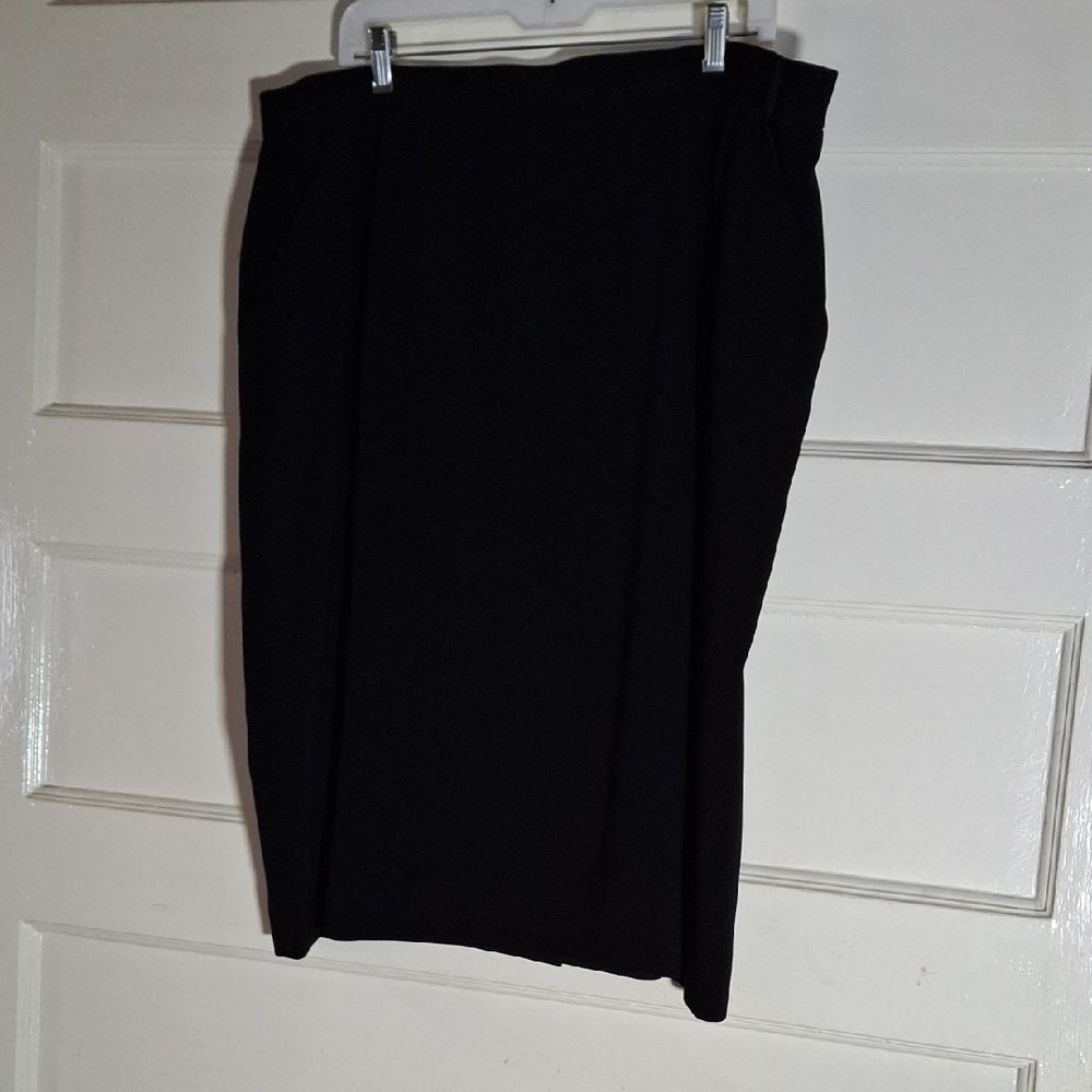 Jones New York Classic Black Pencil Skirt (Can219)